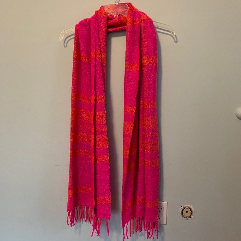 GAP Scarf